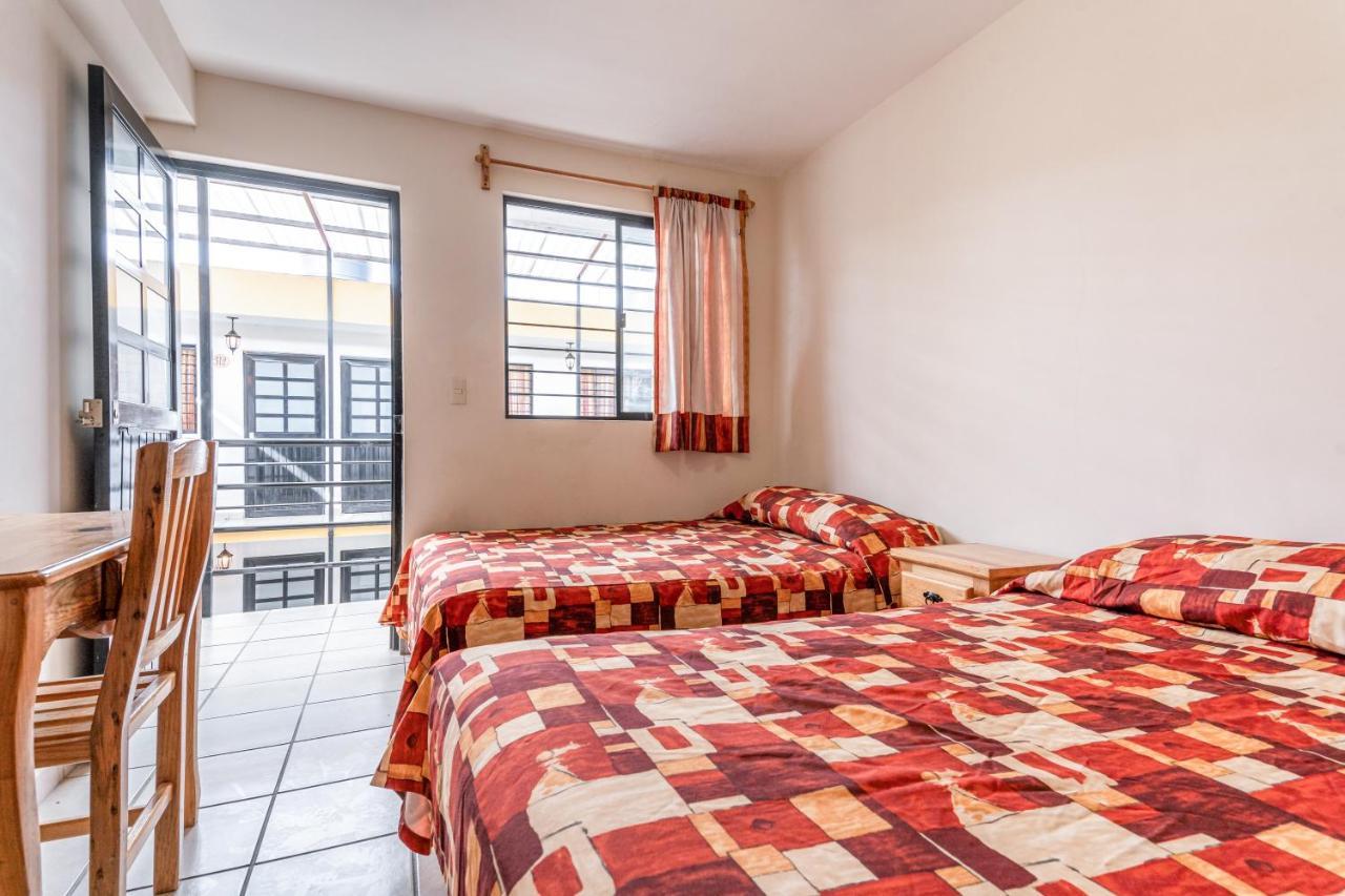 Cinco De Mayo Hotel Querétaro Esterno foto