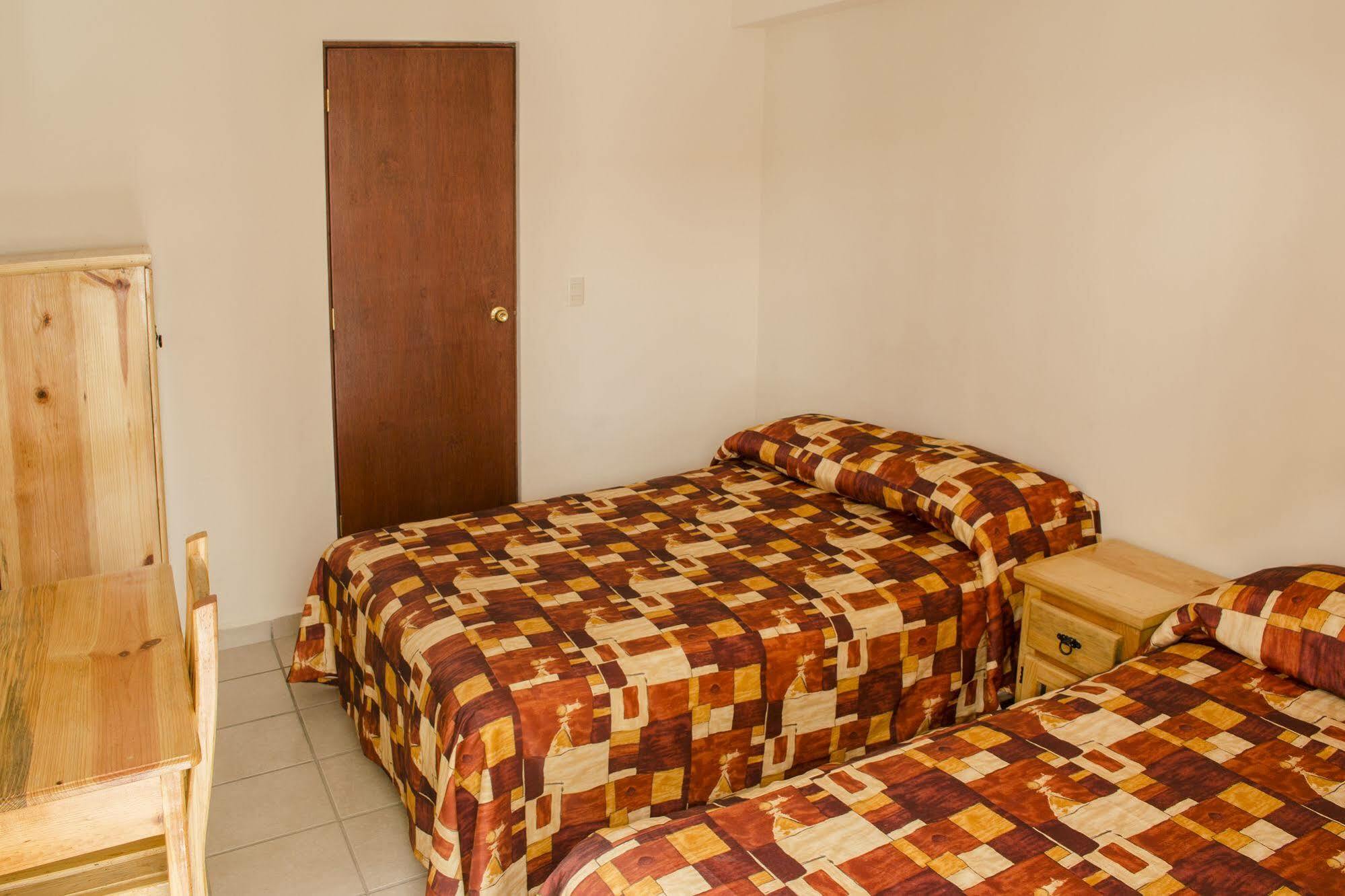 Cinco De Mayo Hotel Querétaro Esterno foto